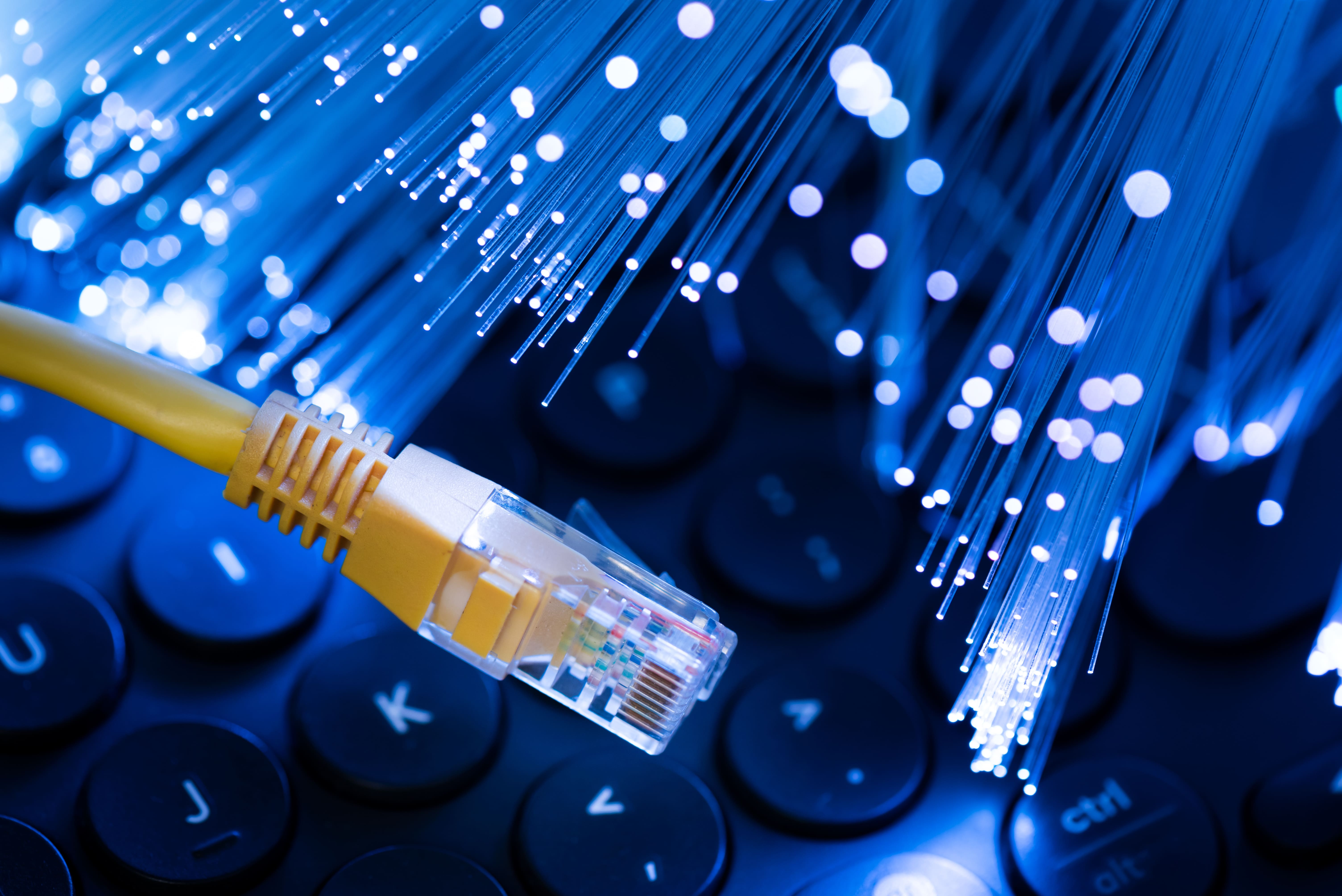 Internet de fibra óptica para tu empresa. Lo que debes saber.